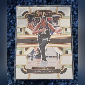 Sixteen 2024 Panini WNBA Select Concourse Series